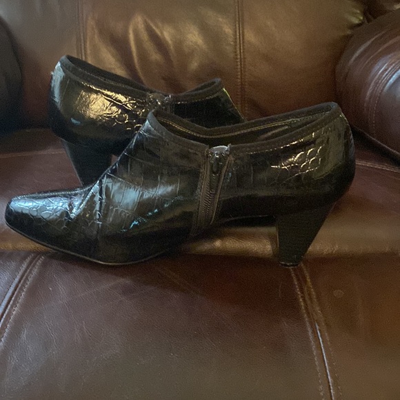 Black Heel Bootie - Picture 3 of 3